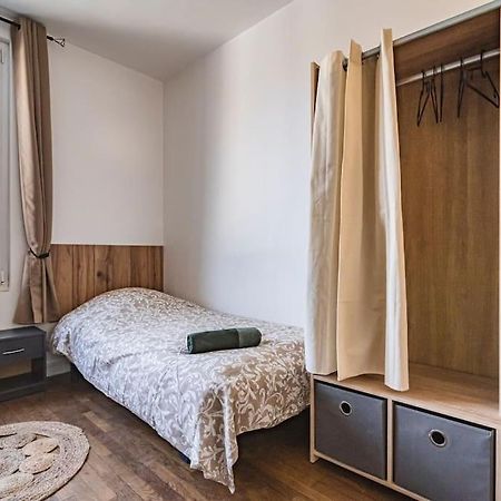 La "Taniere" Pour 6 Personnes Apartment Isles-sur-Suippe Exterior foto