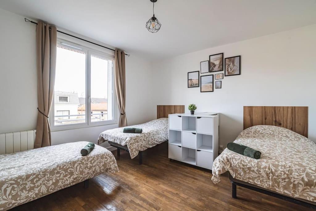 La "Taniere" Pour 6 Personnes Apartment Isles-sur-Suippe Exterior foto