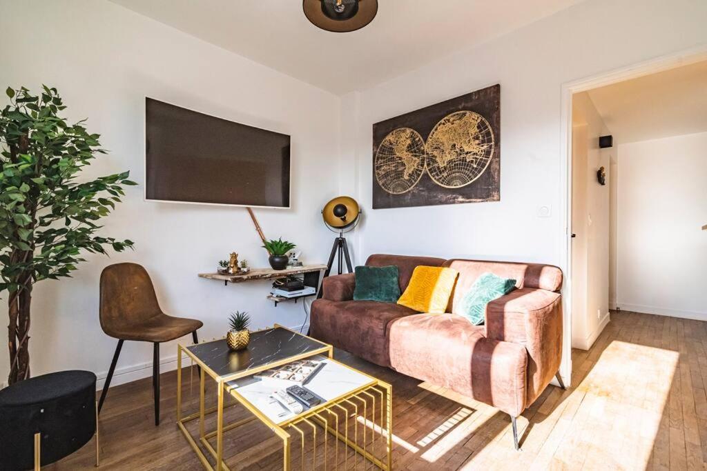 La "Taniere" Pour 6 Personnes Apartment Isles-sur-Suippe Exterior foto