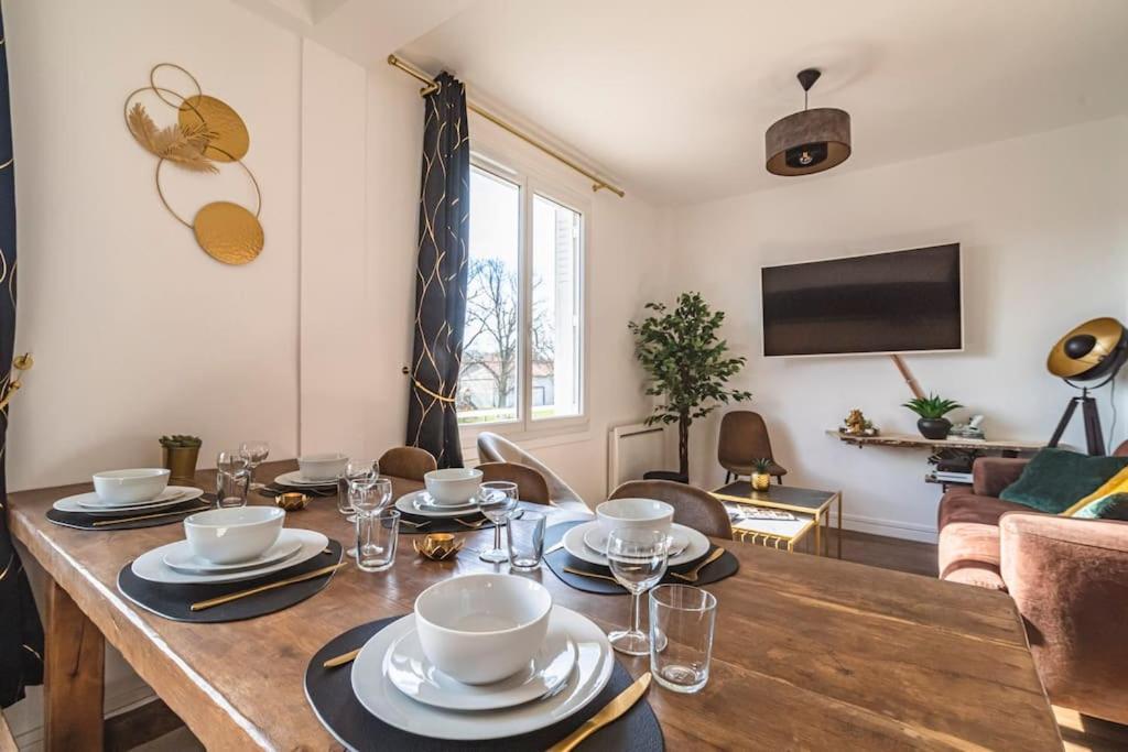 La "Taniere" Pour 6 Personnes Apartment Isles-sur-Suippe Exterior foto